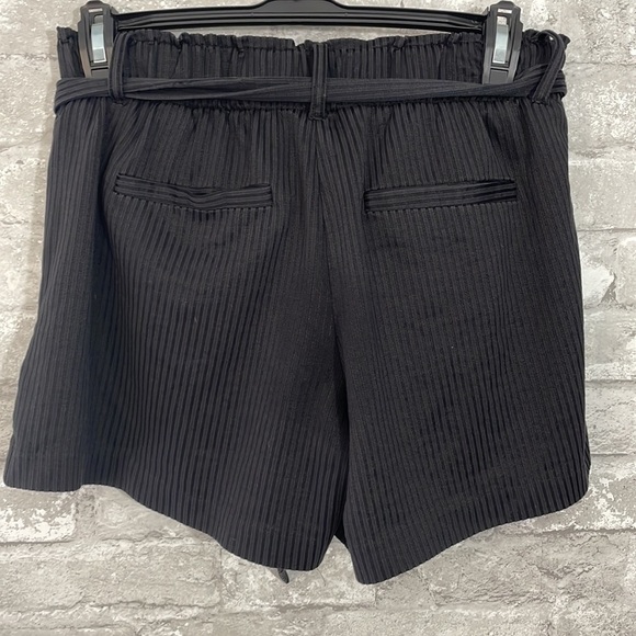 A:Glow Maternity Ribbed Shorts - Picture 3 of 5